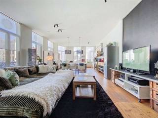 Centraal gelegen loft te Antwerpen.Aan de Brouwersvliet te Antwerpen, centraal gelegen tussen de Scheldekaaien en het MAS ligt dit uniek...