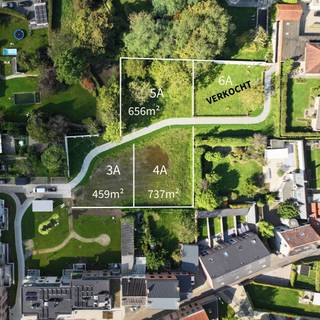 FOR SALE: LAST BUILDING PLOTS - without building obligationExclusive building plots for sale! In the green heart of Lievegem, you will find the last...