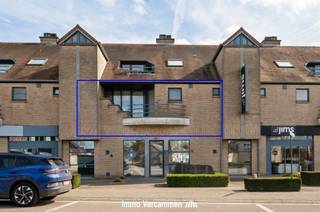 Ruim appartement met 2 slaapkamers, terras en garagebox in het centrum van Heist-op-den-Berg Dit instapklare appartement bevindt zich op de eerste...