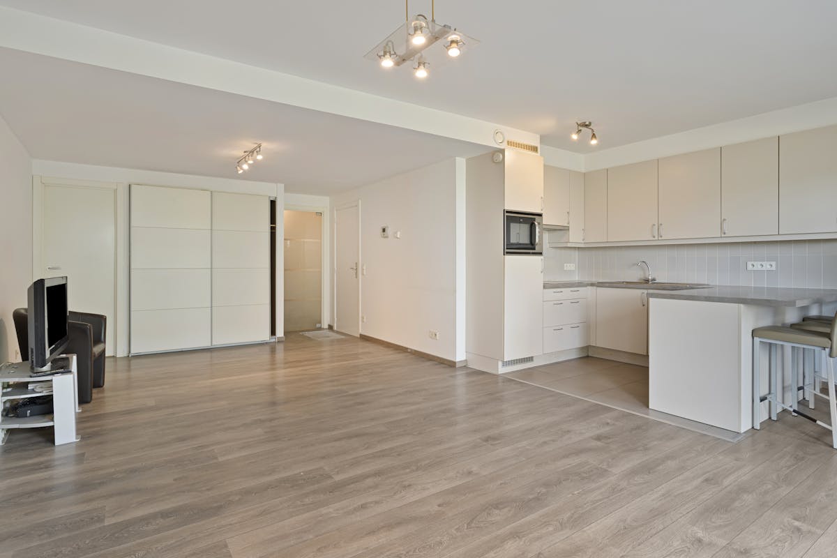 Instapklaar appartement met EPC A aan het station in Brugge - foto 4