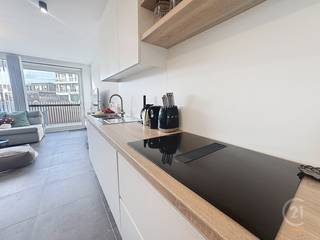 Dit moderne en verzorgde appartement met twee slaapkamers is gelegen in een recent gebouw in Westende en biedt alle comfort voor aangenaam wonen...