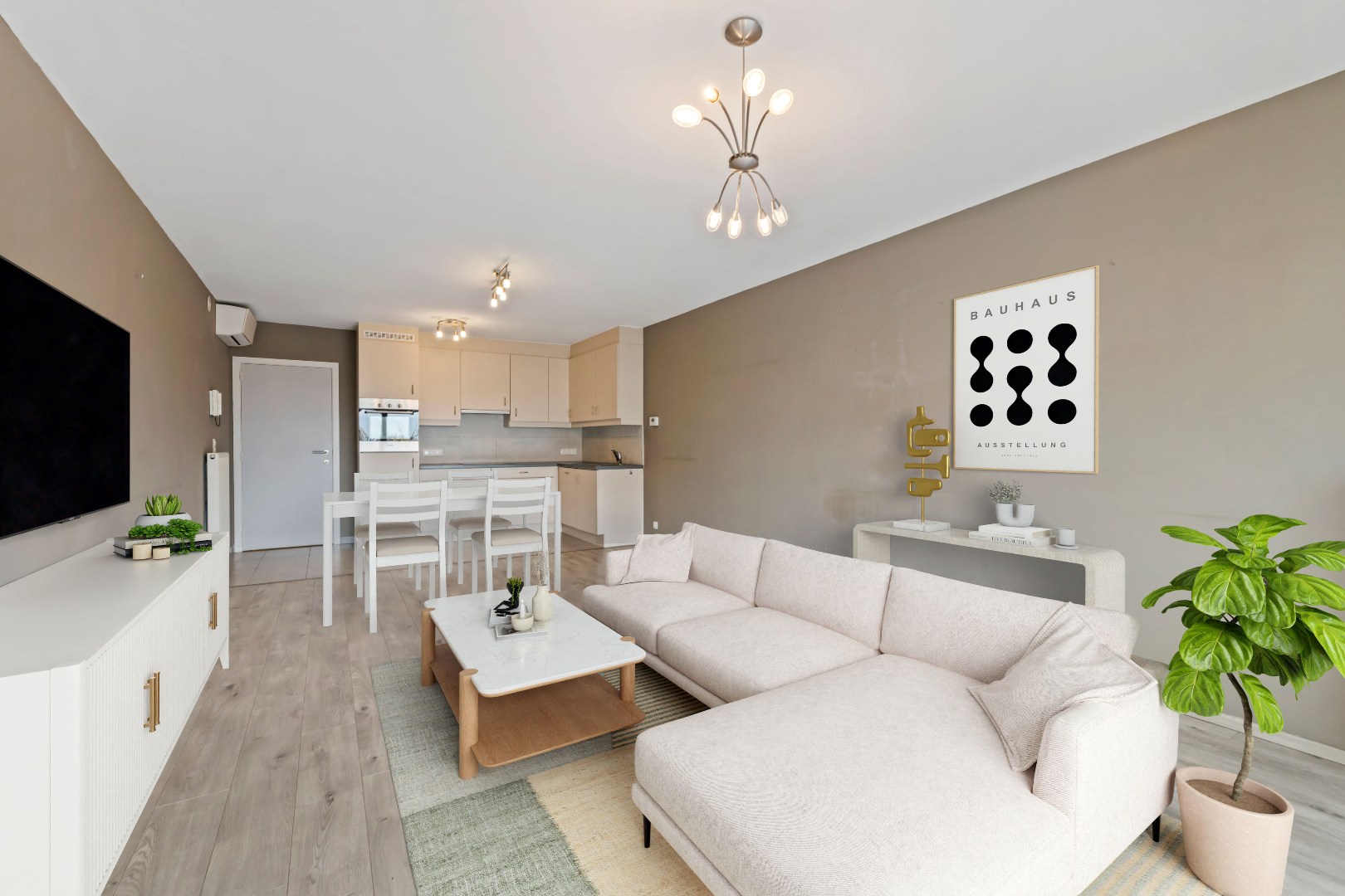 INSTAPKLAAR APPARTEMENT IN CENTRUM MET 2 SLPK EN EPC B - foto 1