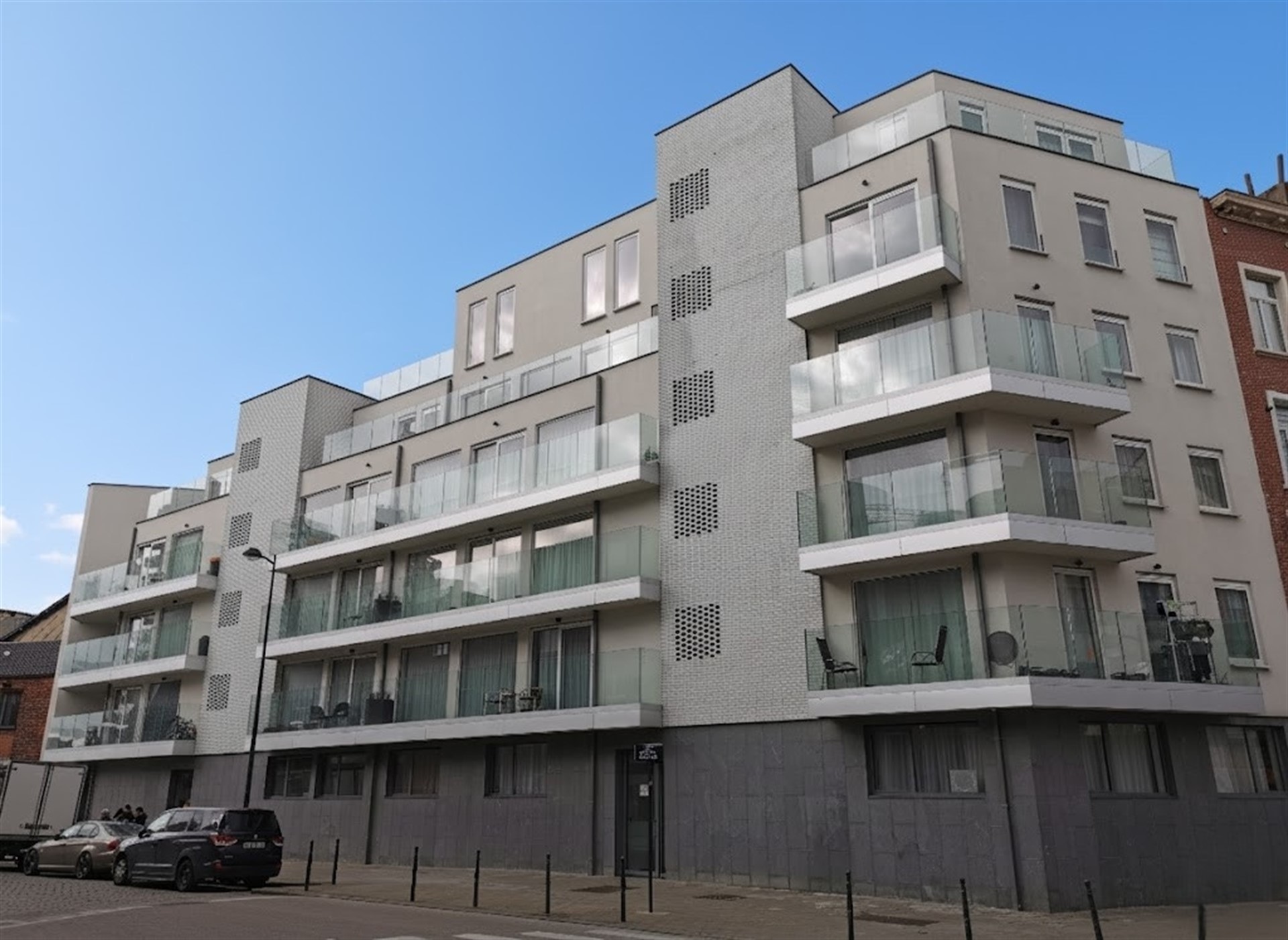 Unieke kans! recente en moderne 2-slaapkamer appartement in Brussel-centrum  - foto 2