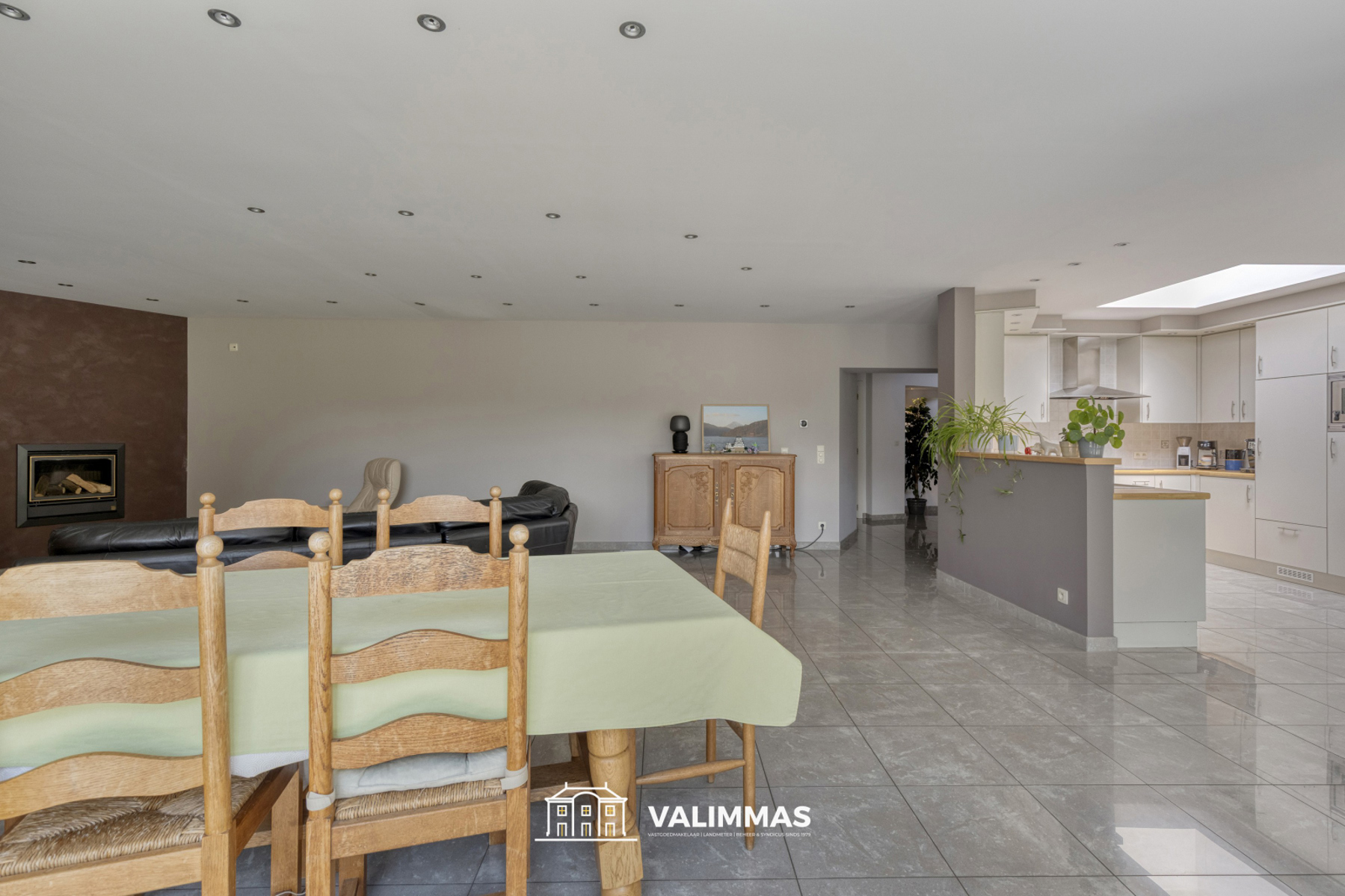 Zeer ruime woning met praktijkruimte, garage &amp; tuin... - foto 5