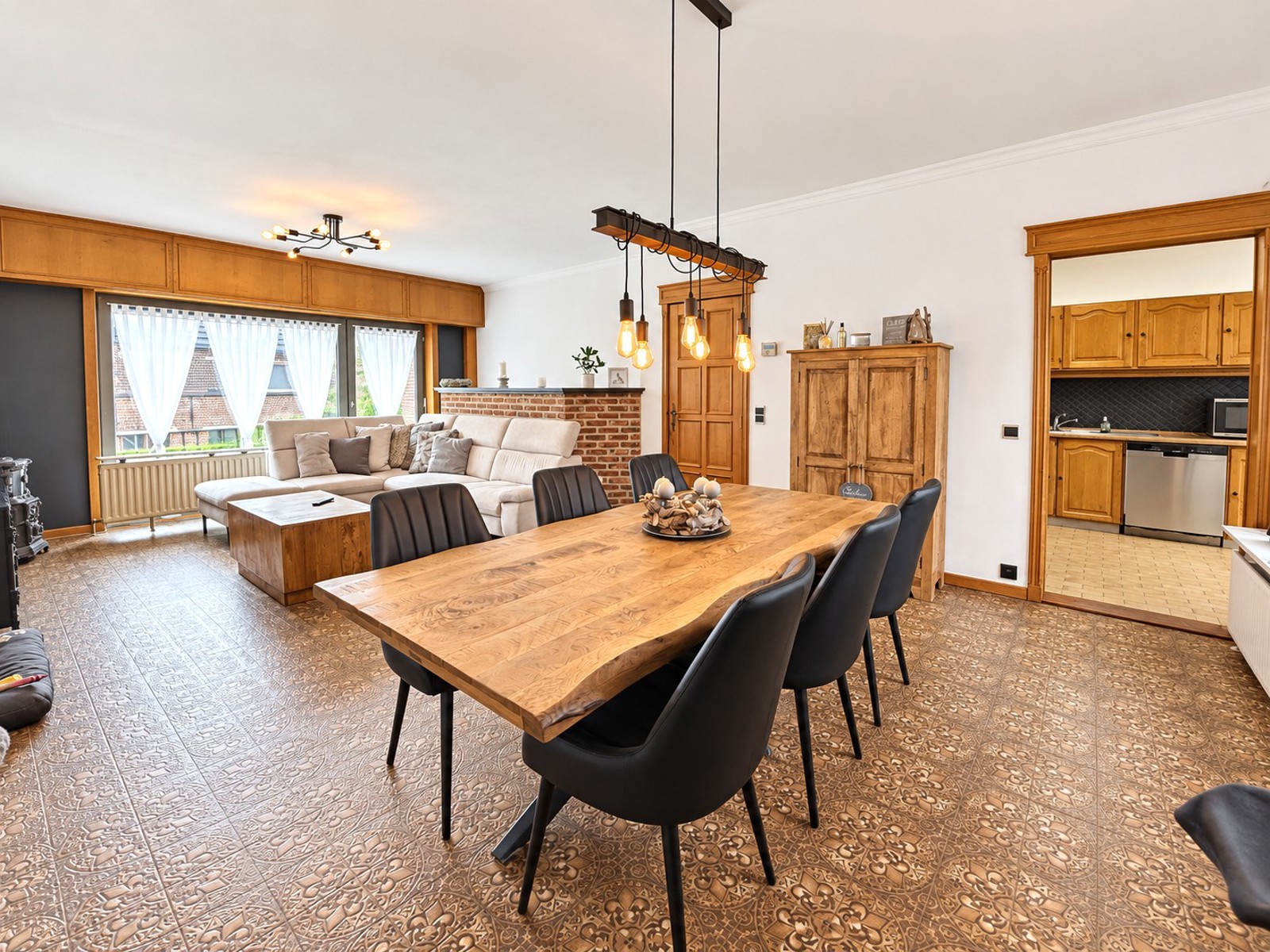 Karaktervolle bel-etagewoning met garage - foto 5
