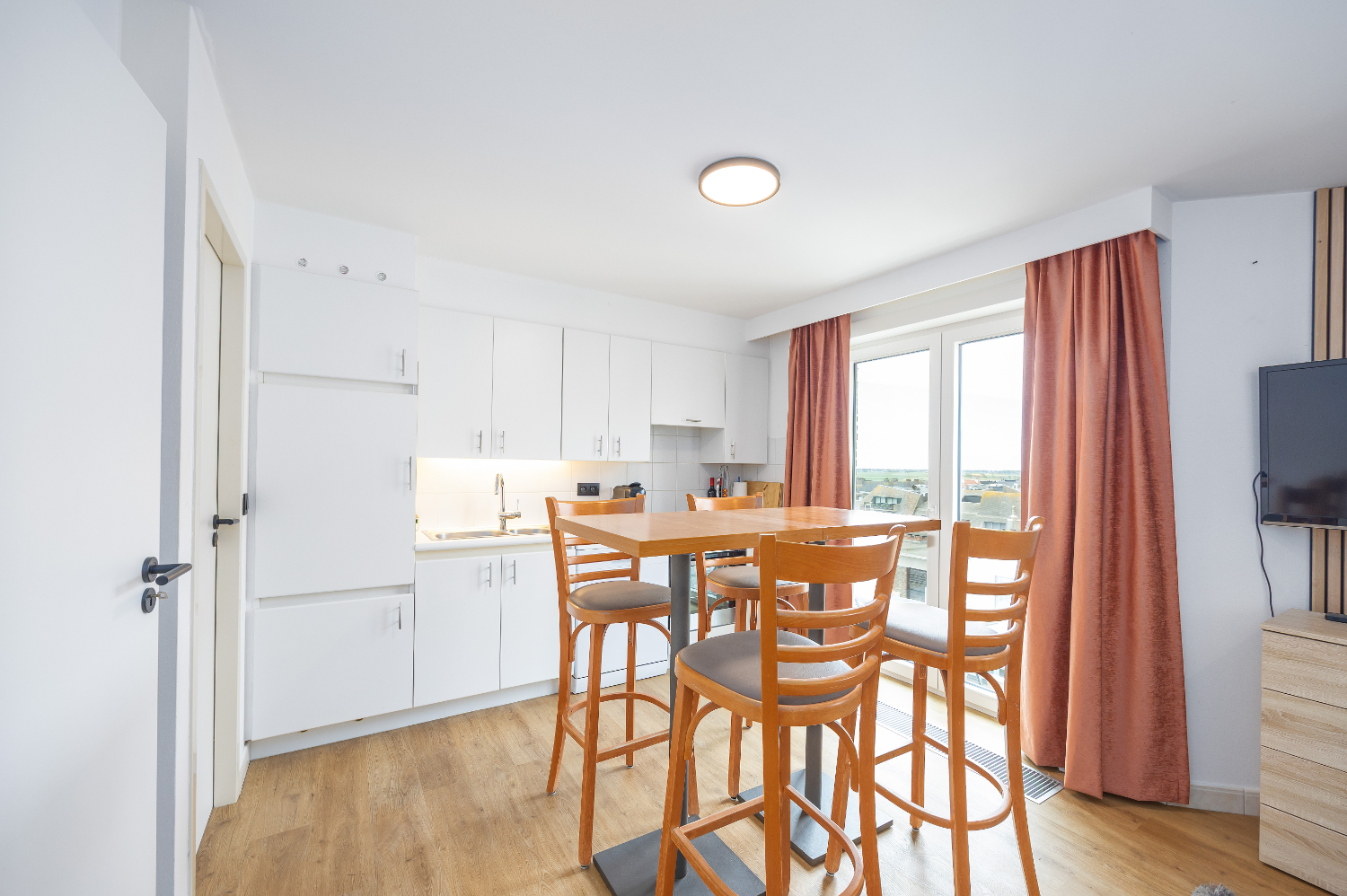 Gerenoveerde studio met zeezicht in hartje Middelkerke - foto 5