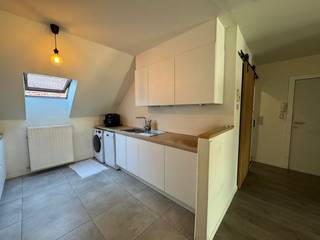 Op zoek naar een slimme investering of een sfeervolle eerste eigen thuis? Dit instapklare appartement (75 m²) combineert modern wooncomfort met...