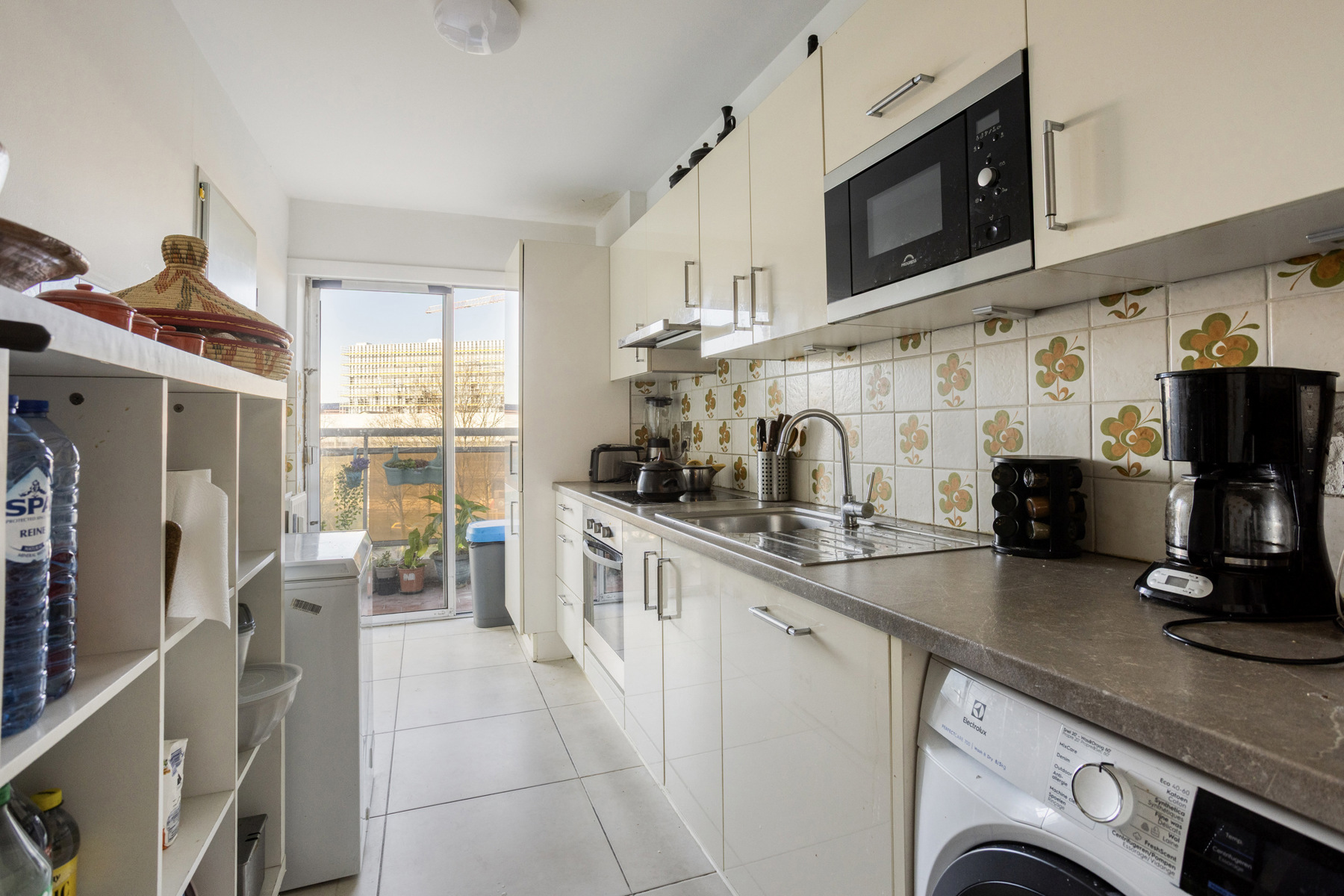 Ruim 3-slaapkamerappartement met terras - foto 5