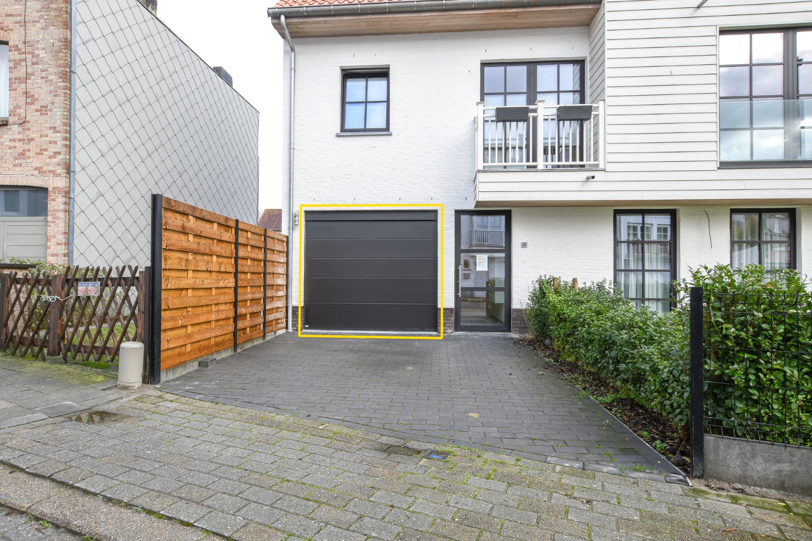 Staanplaats in ondergronds garagecomplex te koop op toplocatie! - foto 1