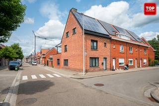 In een rustige en geliefde woonwijk in Zele bevindt zich deze energiezuinige en instapklare gezinswoning, ideaal voor wie op zoek is naar comfort...
