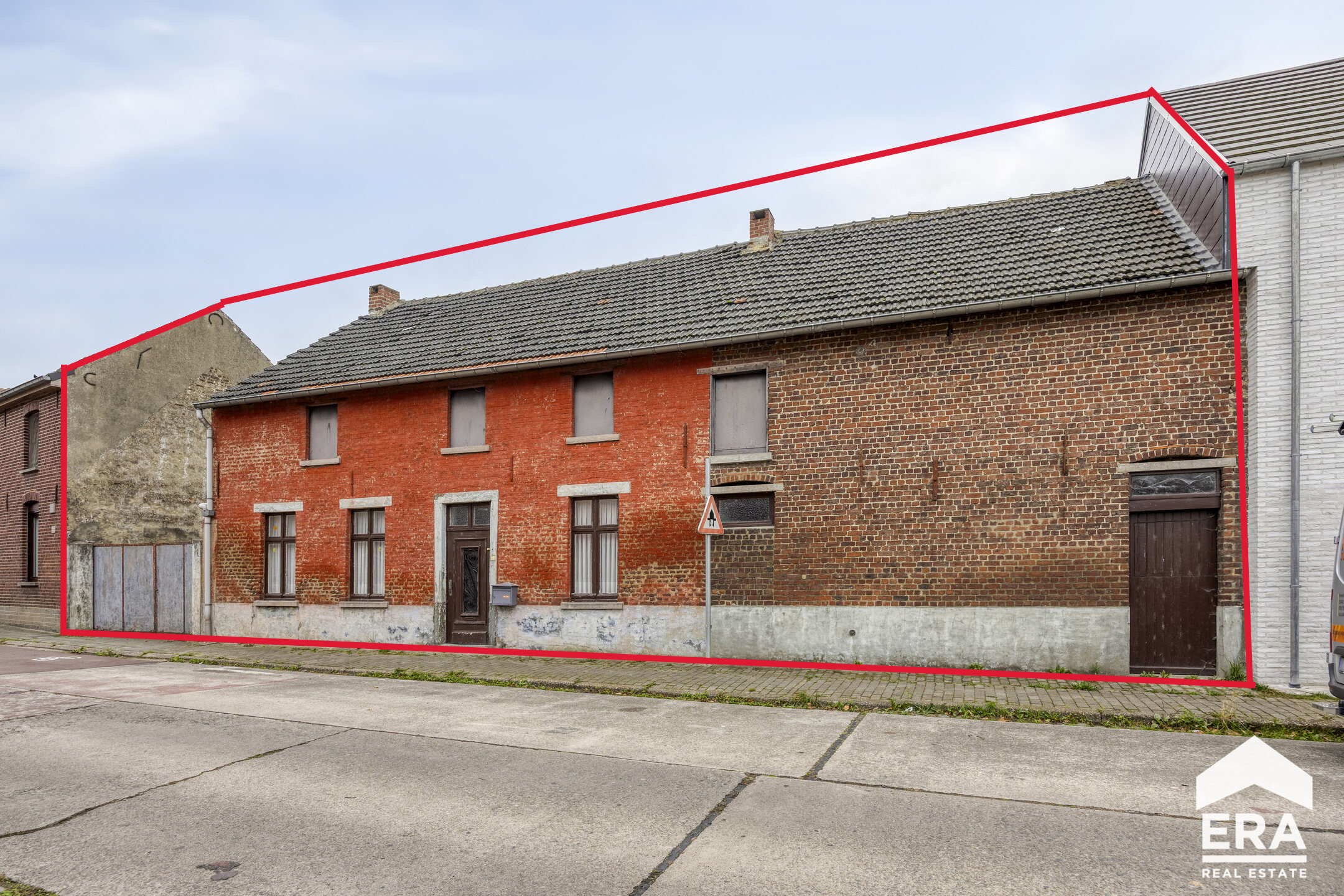 Te renoveren huis met gevelbreedte van 21,5 meter te koop - foto 1