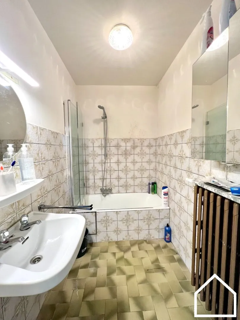 APPARTEMENTSGEBOUW MET 4 APPARTEMENTEN EN 3 GARAGES - foto 4