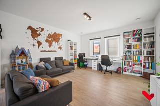 Découvrez cette habitation récente située dans le pittoresque Borlo, une section de la commune de Gingelom. Ici, vous vivez au cœur du...