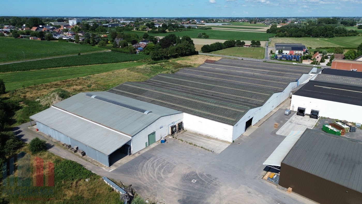 LOGISTIEK MAGAZIJN 6.297 m² met laadkades - photo 2