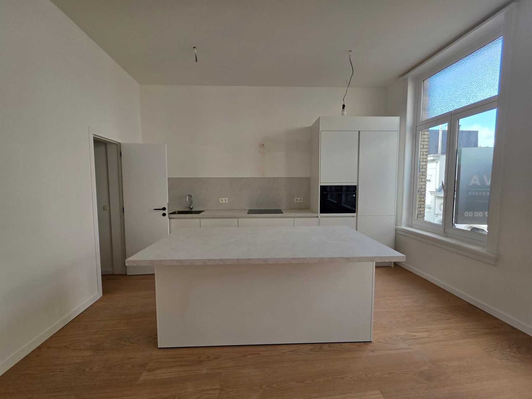 Volledig gerenoveerd appartement van 71 m² met 1 slaapkamer nabij Zurenborg - foto 3