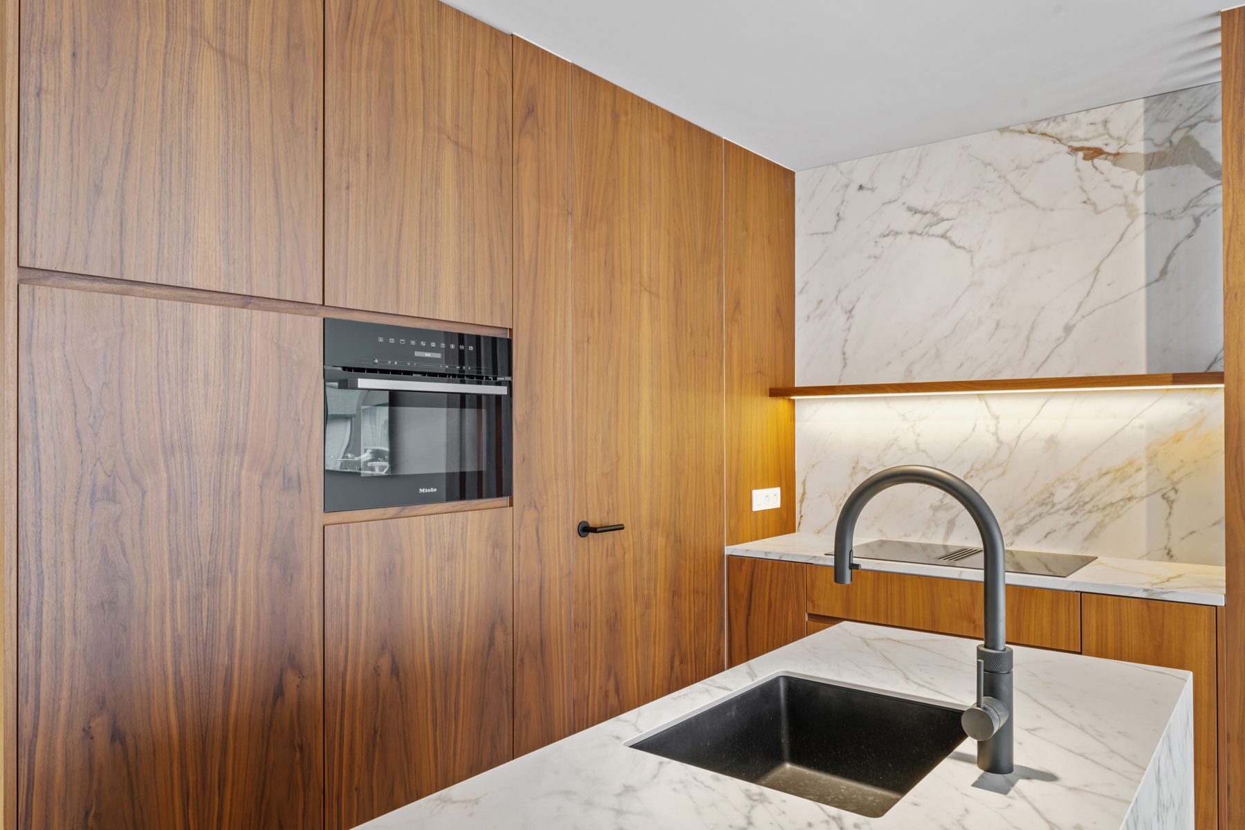 Modern afgewerkt appartement met zijdelings zeezicht - foto 5