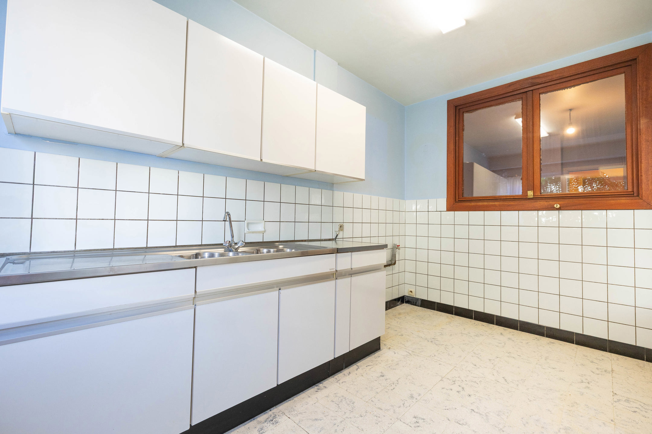 Ruime studio met slaaphoek nabij de Basiliek. - foto 4