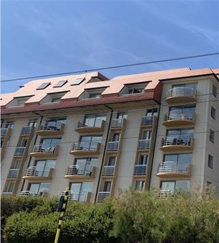 Ontdek dit prachtig appartement in het gegeerde residentiële complex Duinenveld in Nieuwpoort, ideaal gelegen met een uniek uitzicht op de...