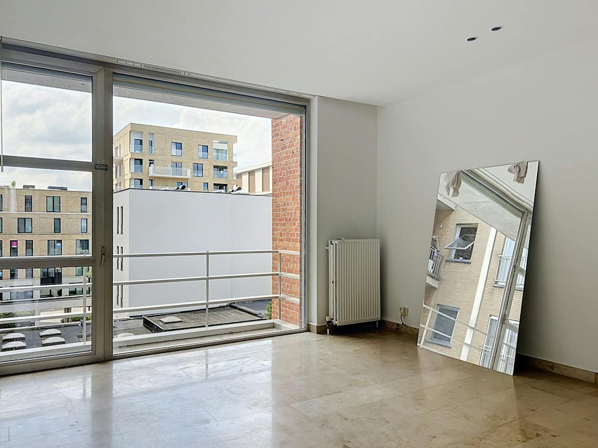 Appartement met 2 slaapkamers in het centrum van Roeselare. - foto 5