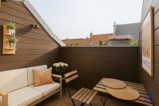 Informatie AppartementOp zoek naar een gezellig, lichtrijk en ruim appartement in een bruisende buurt? Dit charmante appartement van ca. 92 m² met...