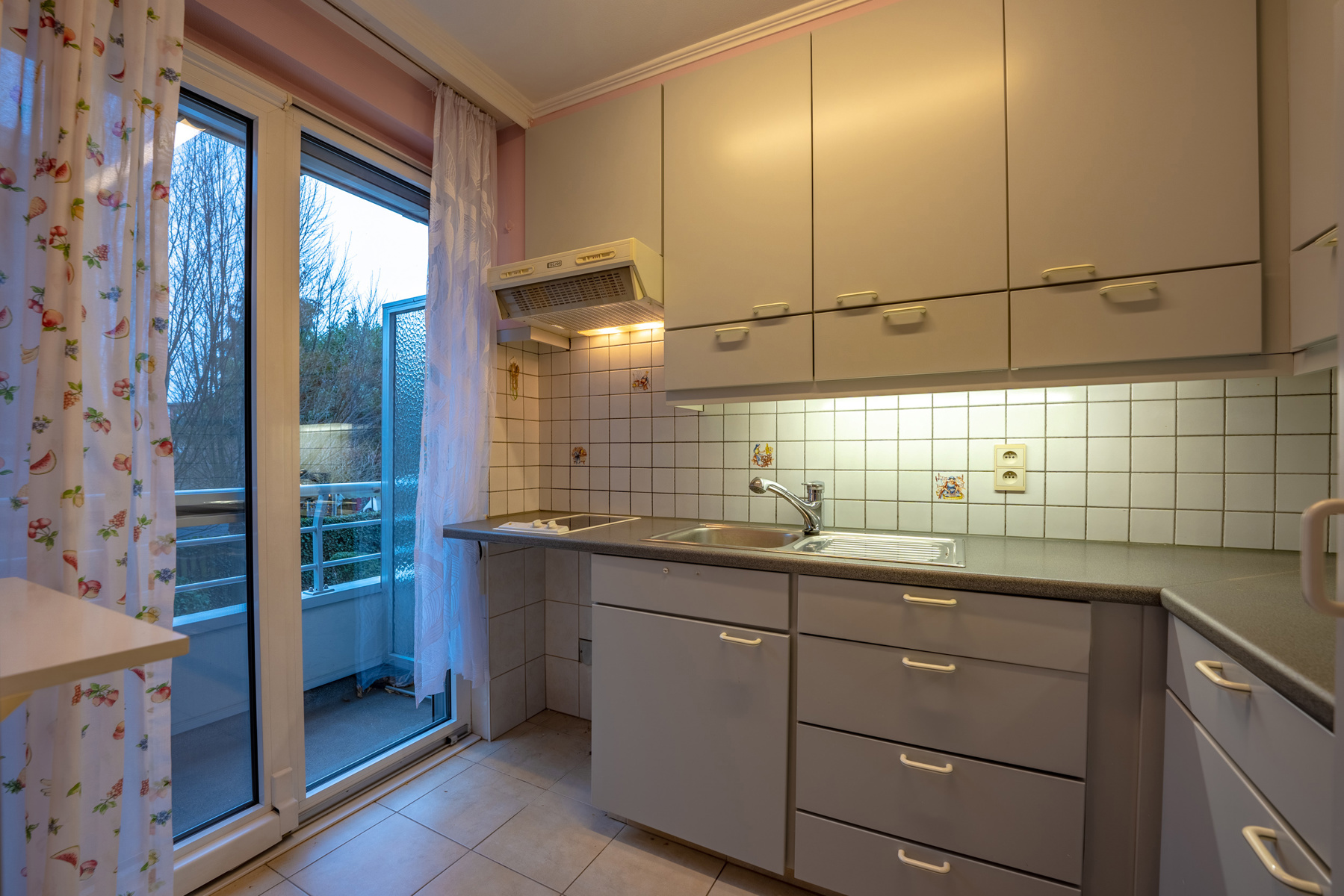 Centraal gelegen 2 slaapkamer appartement met lift.  - foto 5