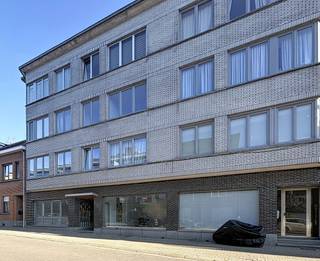 Te huur: ruim appartement in Grimbergen, gelegen in een residentiële buurt.Dit appartement biedt een comfortabele indeling met drie slaapkamers en...