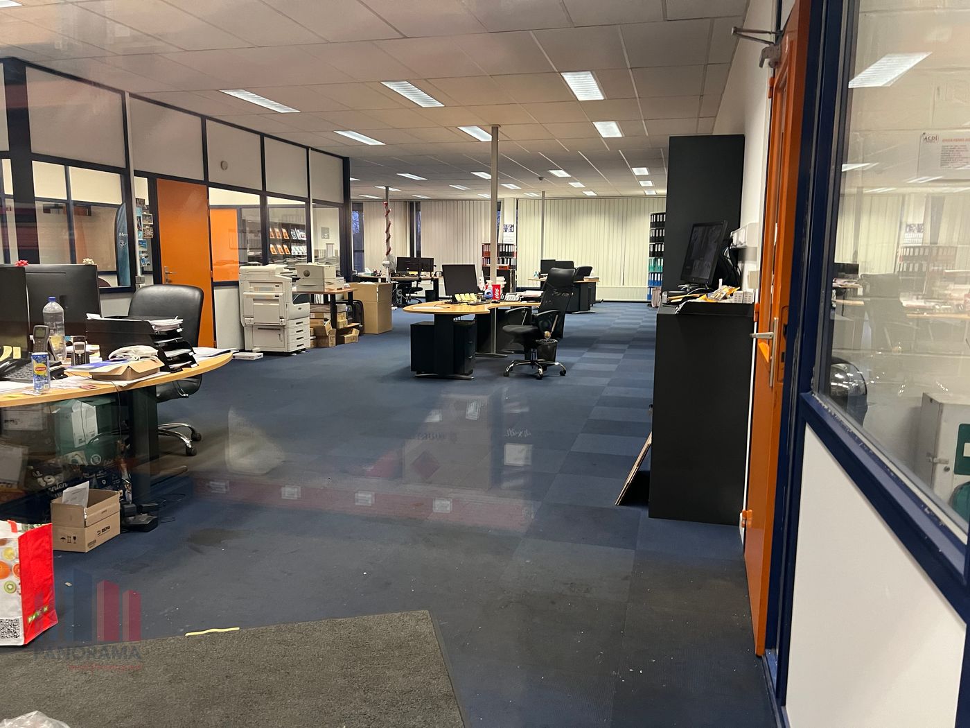BUREAU INFLATABLE DE 500 m2 A VENDRE PROCHE DE L'E40. - photo 4