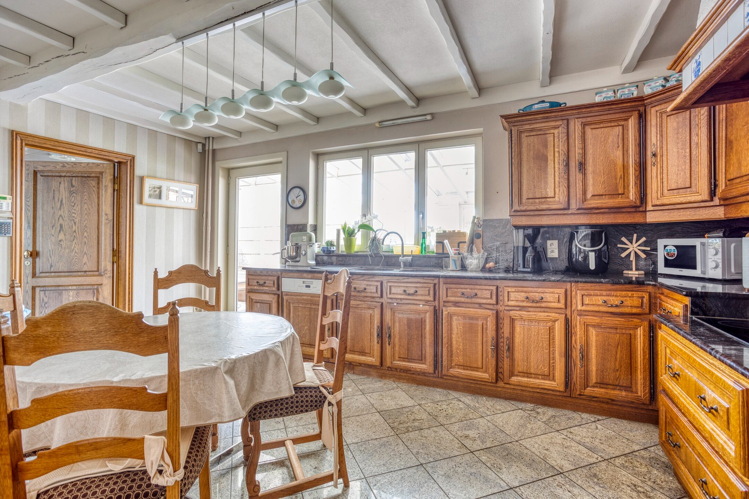 Uniek handelshuis op toplocatie aan de Hasseltsesteenweg in Sint-Truiden - foto 5