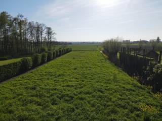 Deze bouwgrond zonder bouwverplichtingen is residentieel gelegen in een rustige buurt met open zichten over de Middelburgse polders.<br /><br />Het perceel heeft een breedte van ongeveer 18 meter en een diepte van circa 78 meter, wat tal van mogelijkheden biedt voor het bouwen van een ruime woning.<br /><br />Voor meer informatie of een bezoek, neem gerust contact op.<br /> 