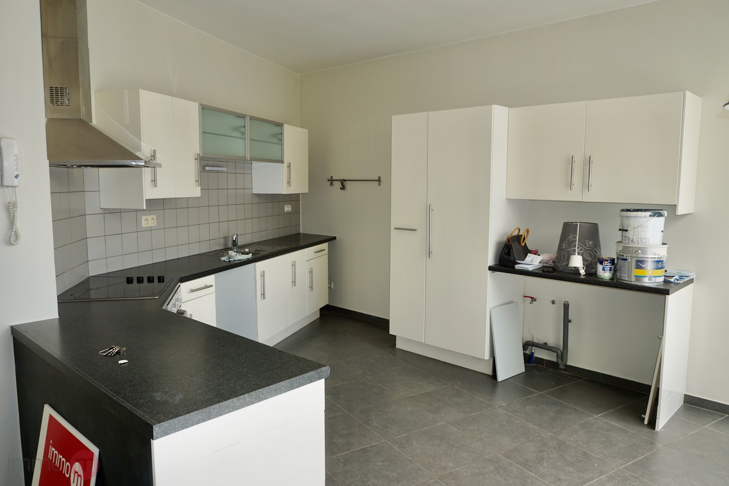 Appartement met 2 slaapkamers, rustig terras en 2 autostaanplaatsen te huur – Bierbeek - foto 4