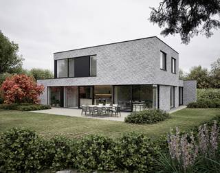 Ben je op zoek naar de perfecte locatie voor je droomvilla op maat? Deze 5 naast elkaar liggende percelen voor alleenstaande villa’s liggen in een uitstekende locatie nabij de N36, E403, AZ Delta, Sterrebos, en het centrum van Rumbeke. De percelen bieden niet alleen goede bereikbaarheid, maar ook rustige en groene omgevingen voor een comfortabele levensstijl.<br /><br />Kenmerken van de percelen:<br /><br />De tuinen zijn westelijk gericht, met ganse namiddag en avond zon.<br />Landelijk vergezicht.<br />Functies, complementair aan en verenigbaar met het WONEN zijn toegelaten (KANTOOR vrije beroepen, dienstverlening, .. (max. 40% van de totale vloeroppervlakte)).<br />Nutsvoorzieningen aanwezig.<br />Bouwzone van 14m breed x 22m diep.<br /><br />Overzicht loten:<br />Lot 1: 1661 m²<br />Lot 2: 1698 m²<br />Lot 3: 1674 m²<br />Lot 4: 1649 m²<br />Lot 5: 2176 m²<br />Prijzen vanaf 387.515 per lot<br /><br />Voor meer informatie of bouwvoorschriften bel Angelique op 0484/74 25 68.