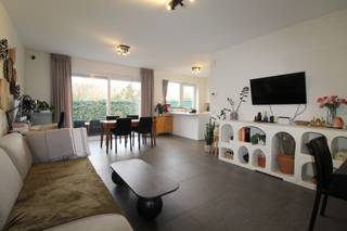 Energiezuinige nieuwbouwwoning te huur gelegen langs de Bolle Akkerweg op de Tassche te Roeselare.Deze woning beschikt over alle nodige hedendaagse...