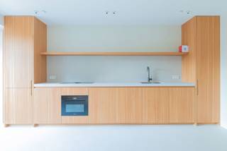 LiggingRustig gelegen aan de Wielingen en de Zeedijk van Knokke Heist. Het appartement bevindt zich op het 2de verdiep van de Residentie...