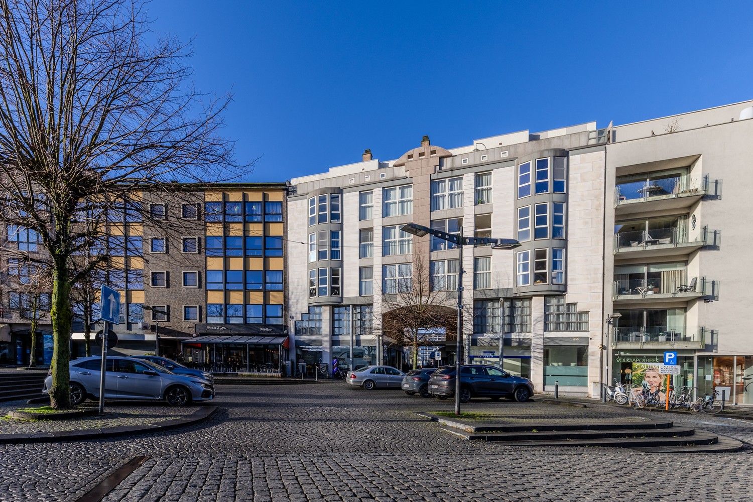 Instapklaar appartement met terras in hartje Lanaken - foto 5