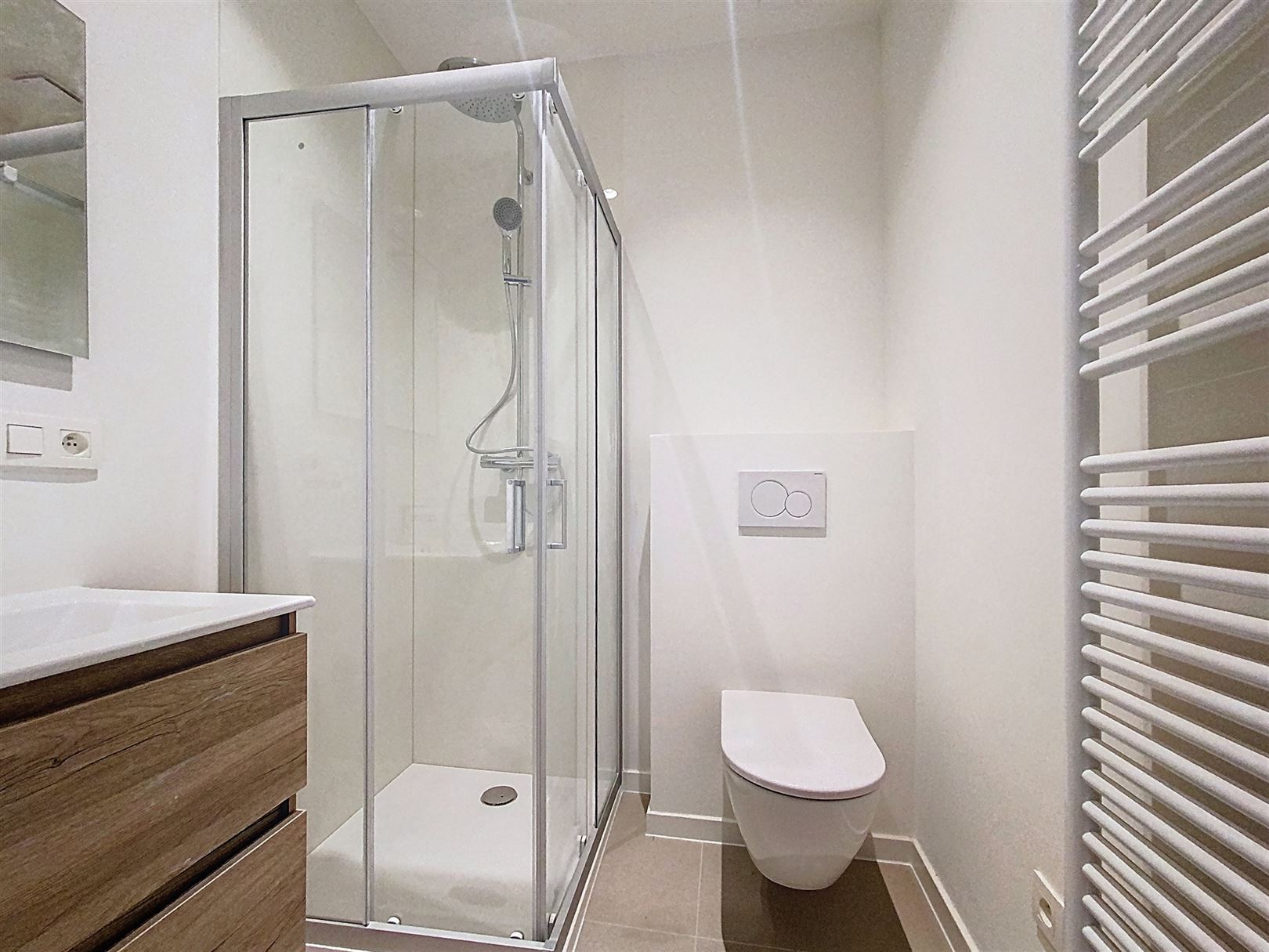 Gerenoveerd appartement nabij het Mas te Antwerpen  - foto 5