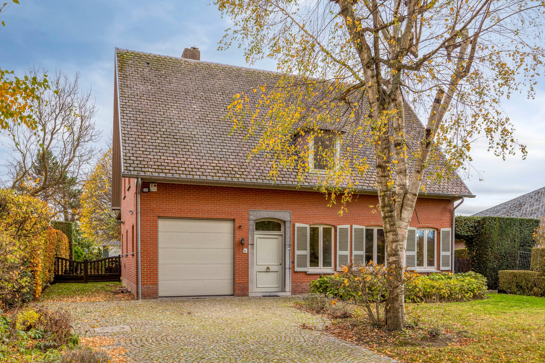 Gezinswoning met 6 slaapkamers op een perceel van 12a - foto 3