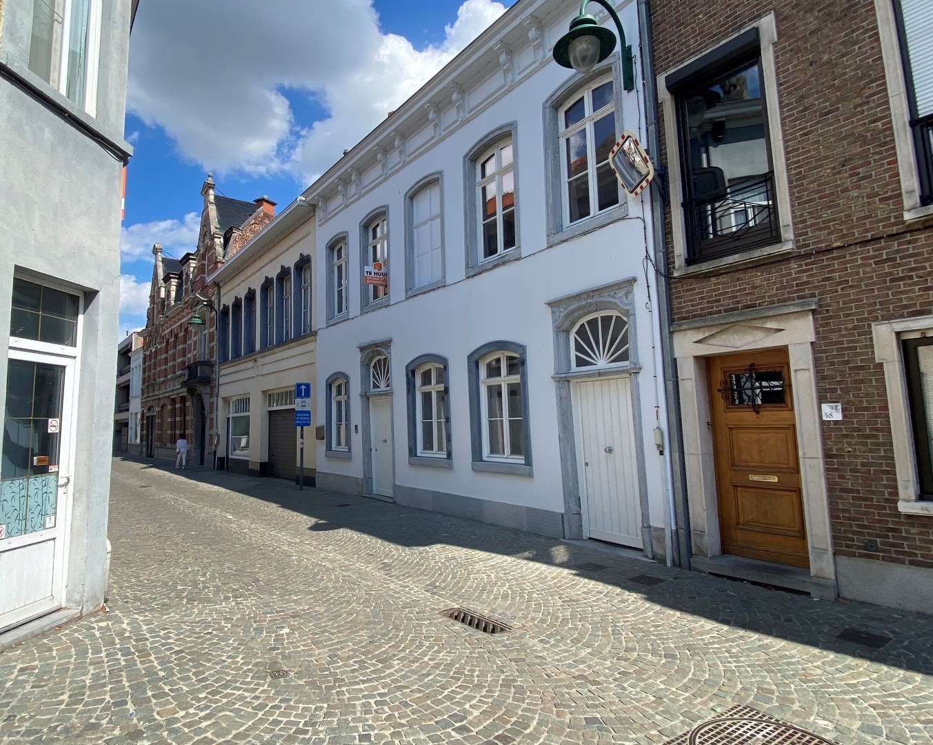 Ruime rijwoning in Lokeren met 3 slaapkamers - foto 1