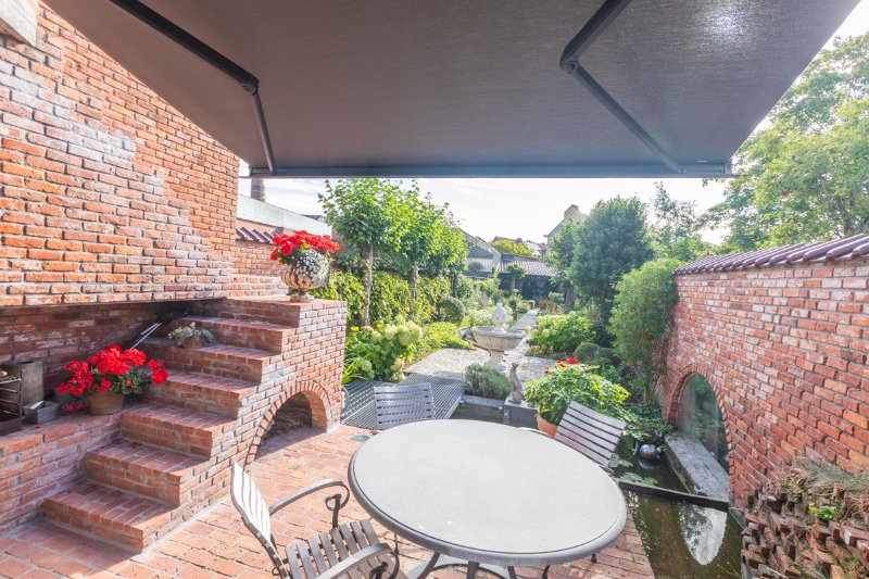 Unieke, instapklare  burgerwoning met 3 slaapkamers, aparte studio, Italiaanse tuin...(Energielebel B,  zonnepanelen...) - foto 5