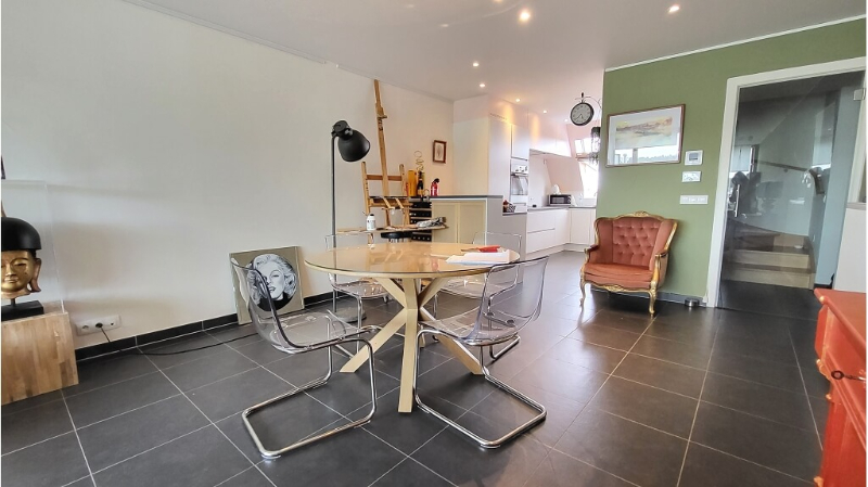Instapklare 2-slaapkamerduplex met terras en carport te huur in Sijsele Damme - foto 5