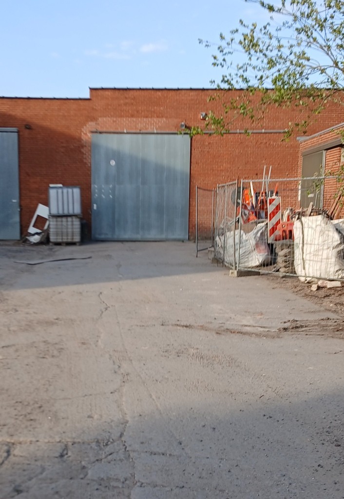 Industrieloods met grote inrijpoort | Spitaalstraat - foto 2