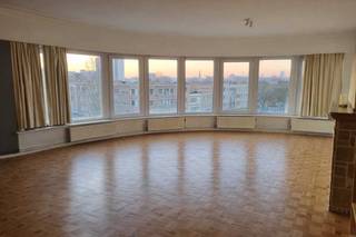 Te huur: ruim en lichtrijk appartement met prachtig uitzicht over AntwerpenDit aangename appartement van ±100 m² bevindt zich op de vierde verdieping...