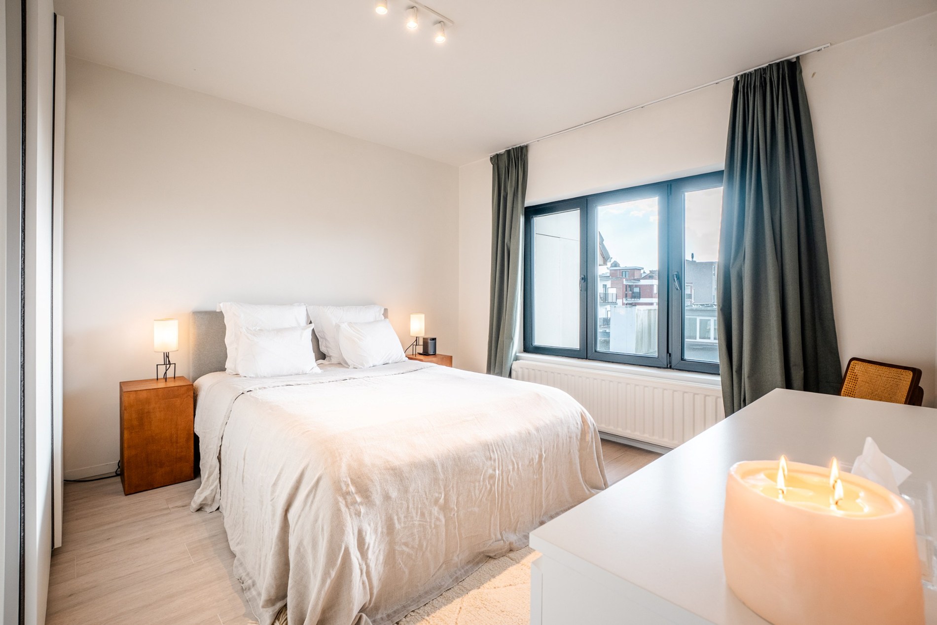 Top afgewerkt appartement met 2 slaapkamers en privé tuin. - foto 4