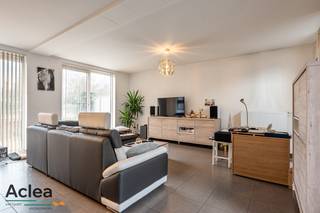 Deze instapklare woning vinden we terug op een rustig woonerf in Eeklo. De eigendom werd gebouwd in 2009 en werd steeds goed onderhouden. De...