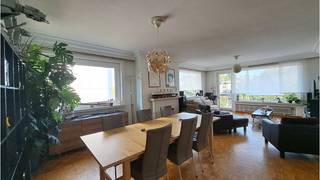 Ruim en lichtrijk 2-slaapkamerappartement met TERRAS en mooi uitzicht, uitstekend gelegen in Sint-Michiels Brugge, met een vlotte verbinding naar...