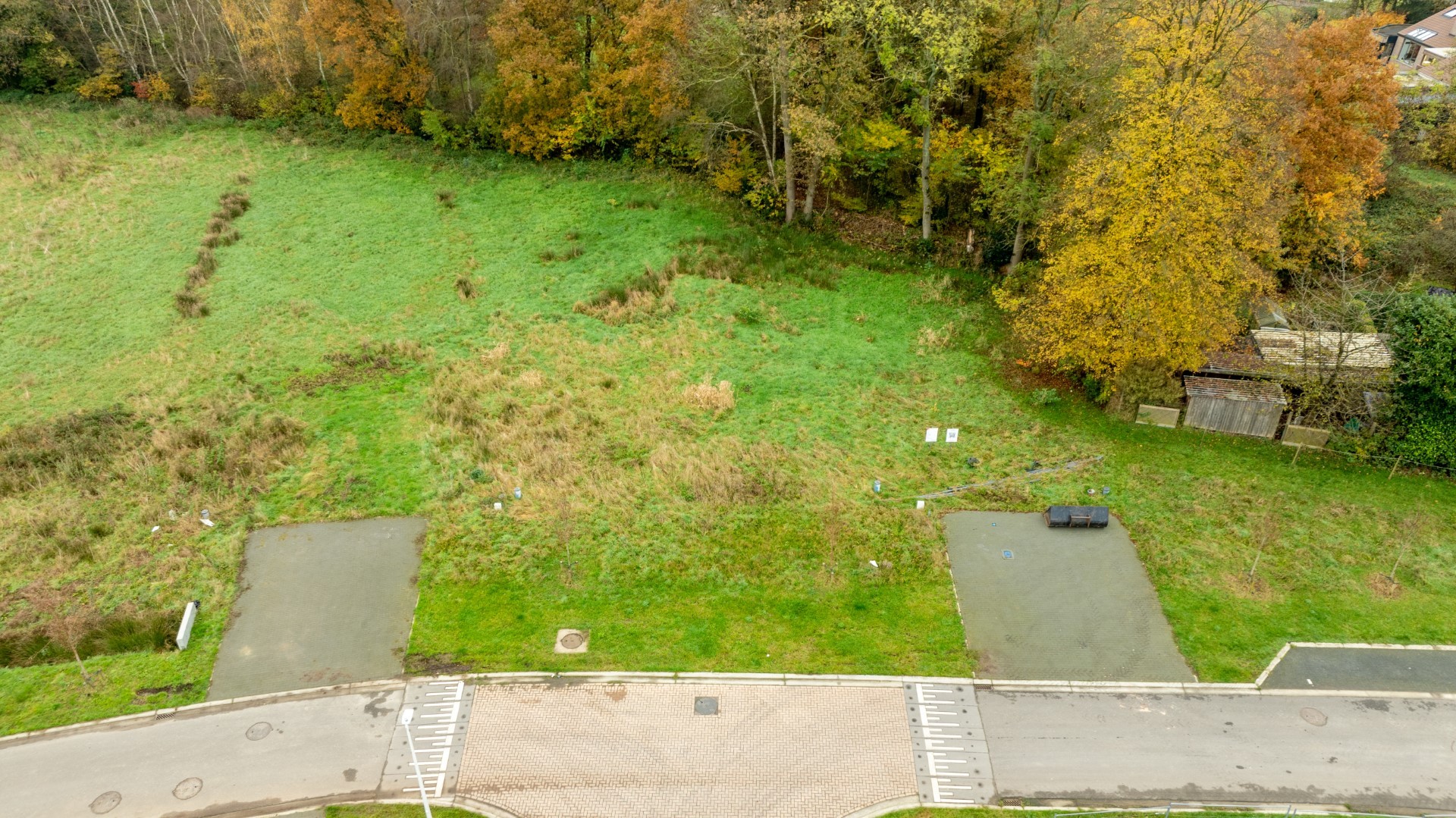 Laatste bouwgrond voor open bebouwing in familievriendelijke buurt - foto 2