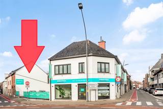 Twee staanplaatsen te huur, gelegen in het centrum en vlakbij het station van Opwijk. €45/maand/parking. Ook afzonderlijk te huur.Voor meer info,...