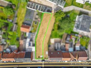 Ontdek deze ruime bouwgrond van 470m² in het centrum van Sint-Lodewijk.Dankzij de centrale ligging geniet u van een uitstekende bereikbaarheid en...