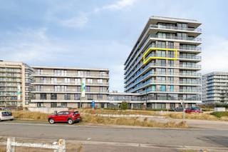 Verzorgd éénslaapkamer-appartement in de residentie Duinenzee met lichte leefruimte en grote raampartijen die zorgen voor een prachtig zeezicht.<br />Het appartement beschikt over een volledig uitgeruste keuken, een badkamer met douche, lavabo en toilet, en een ruime slaapkamer. Kelder inbegrepen. <br /><br /><strong>Residentie Duinenzee biedt extra comfort en services:</strong>
<ul>
<li>Brasserie</li>
<li>Fitnessruimte en sauna</li>
<li>Kapsalon</li>
<li>Shuttleservice voor gemakkelijk vervoer</li>
</ul>
Mogelijkheid tot aankoop van een <strong>garage</strong>. <br /><br /><span>Meer informatie : www.duinenzee-depanne.be</span><br /><br /><strong>OPGELET:</strong><br />Deze assistentieflat is uitsluitend bedoeld voor bewoners met een zorg- en ondersteuningsbehoefte