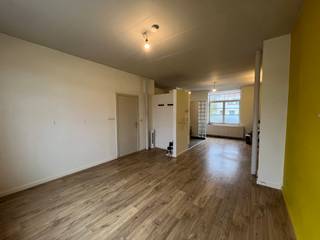 Super goed gelegen gelijkvloers appartement met tuintje nabij Leuven! Vanuit de centrale inkomhal loop je binnen in de ruime leefruimte met...