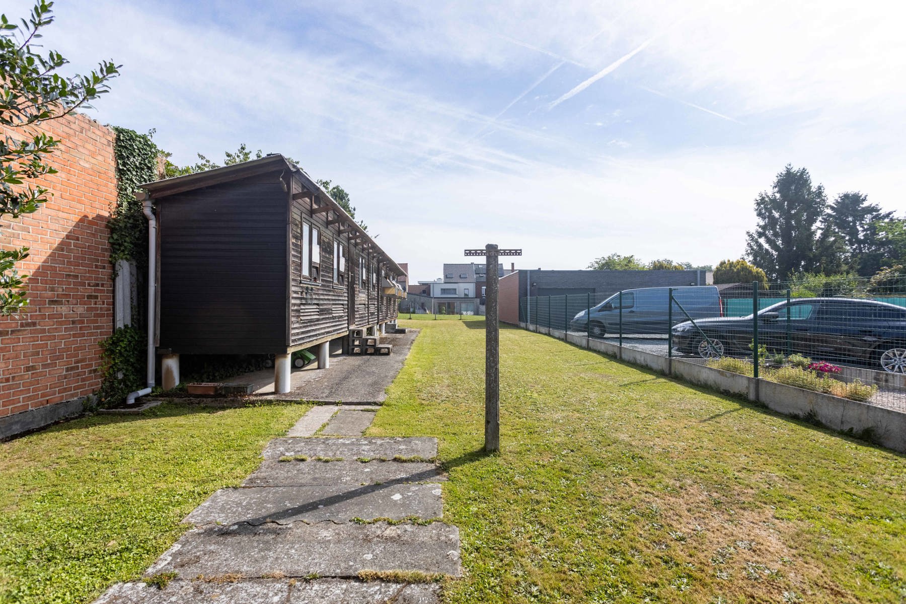 Te renoveren HOB, tuin, garage en uitbreidingsmogelijkheden - foto 2